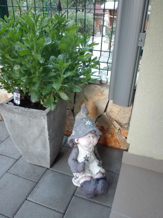 Apartment - Ivo ชิซิชี ภายนอก รูปภาพ